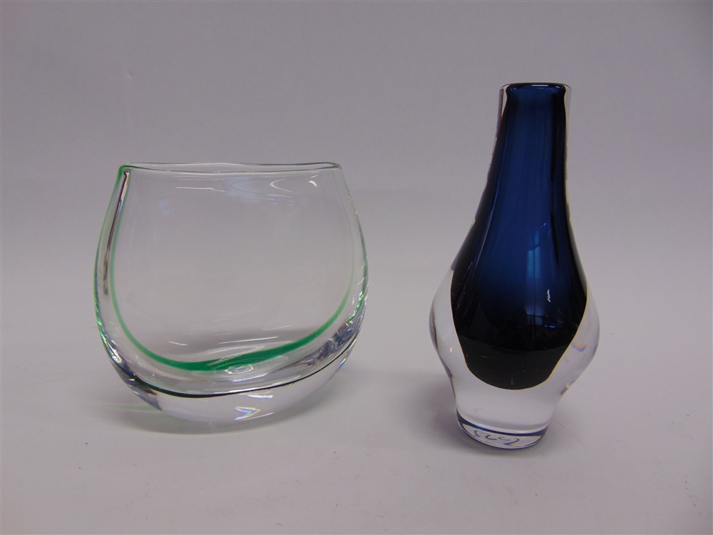 KOSTA GLASS: a Mona Morales Schildt vase and a Vicke Lindstrand vase (2)