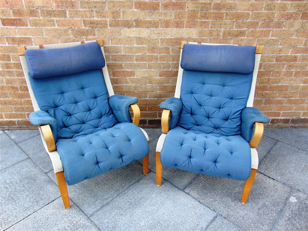 A PAIR OF BRUNO MATHSSON 'PERNILLA' LOUNGE CHAIRS with fabric upholstery to a laminated beech frame