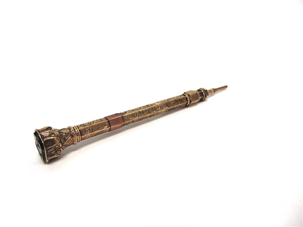 A LATE VICTORIAN SEAL END PROPELLING PENCIL stamped '9ct', with a crested bloodstone seal end - Image 3 of 3