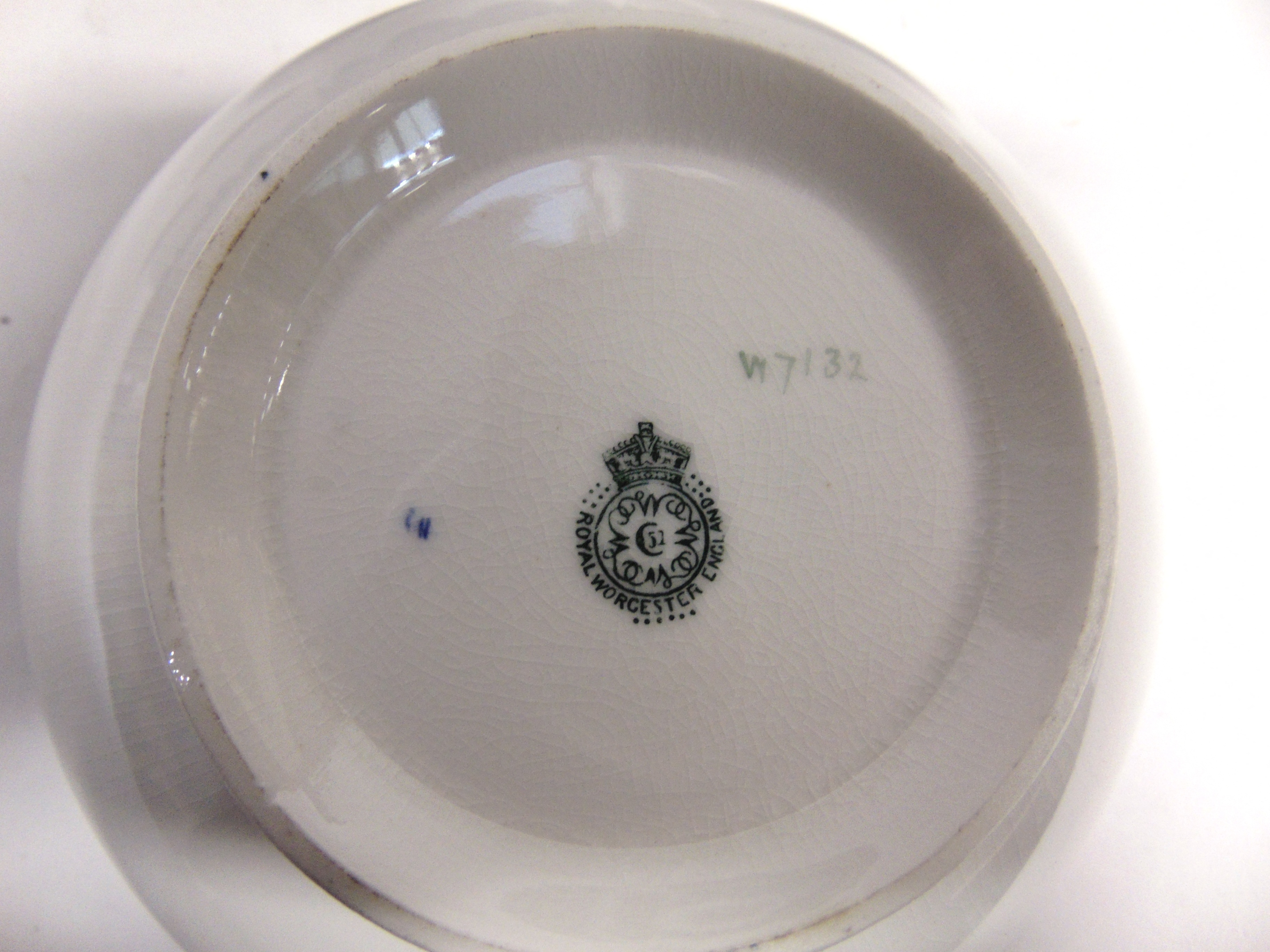A ROYAL WORCESTER PART TEA SERVICE comprising twelve cups, saucers and side plates, sugar basin milk - Image 2 of 2