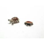 SATURNO SILVER: a silver and enamel crab 2cm wide, and a tortoise 3cm long, both with certificates