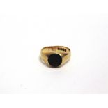 A LATE VICTORIAN 18 CARAT GOLD BLOODSTONE SIGNET RING London 1900, finger size S, 6.6g gross