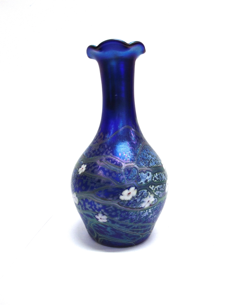 AN OKRA IRIDESCENT ART GLASS VASE with floral decoration, etched signature to base, 21cm high - Image 2 of 3