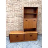 A GROUP OF G PLAN 'FRESCO' WALL FURNITURE comprising base unit 162cm wide, upper section with