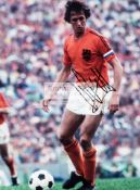 Johann Cruyff signed colour photograph, 16 by 12in.