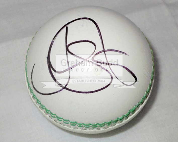 A group of six leather cricket balls signed by current England players Chris Woakes, James Anderson, - Bild 3 aus 3