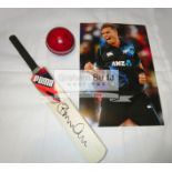 Autographed New Zealand cricket memorabilia, comprising a cricket ball signed by Daniel Vettori,