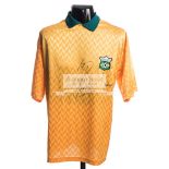 Brazil replica jersey signed by the 2002 World Cup winners Roberto Carlos, Cafu & Juninho,