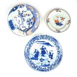 Three Chinese porcelain plates, 18th/19th century.
