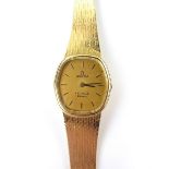 Omega De Ville 18 ct yellow gold lady's watch. Quartz movement.