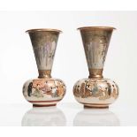 Coppia di vasi in ceramica, Manifattura Satsuma, Giappone, fine del XIX – inizio del XX sec.