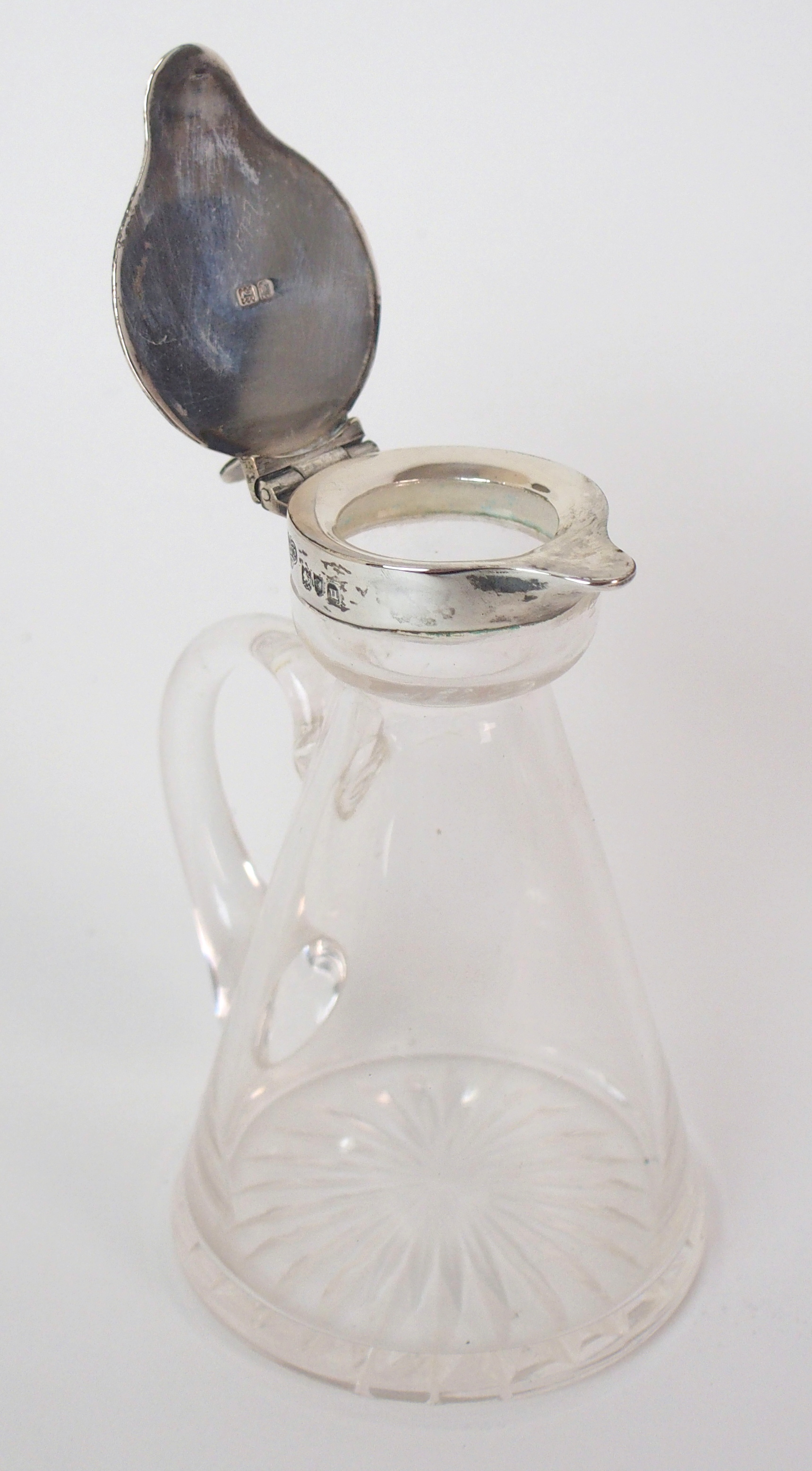 A silver topped whisky noggin by Goldsmiths and Silversmiths Co. Limited, London 1915, of conical - Image 3 of 7