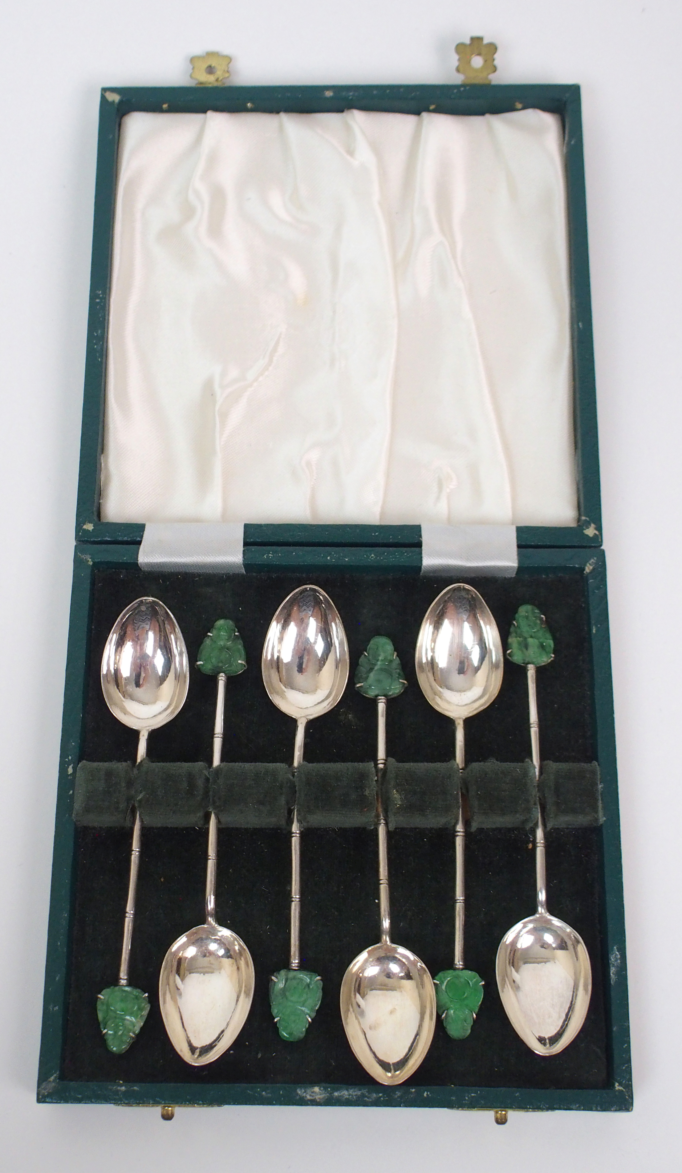 A SET OF SIX CHINESE SILVER TEASPOONS each set with a hardstone carving of Buddha, stamped Tack - Image 2 of 7