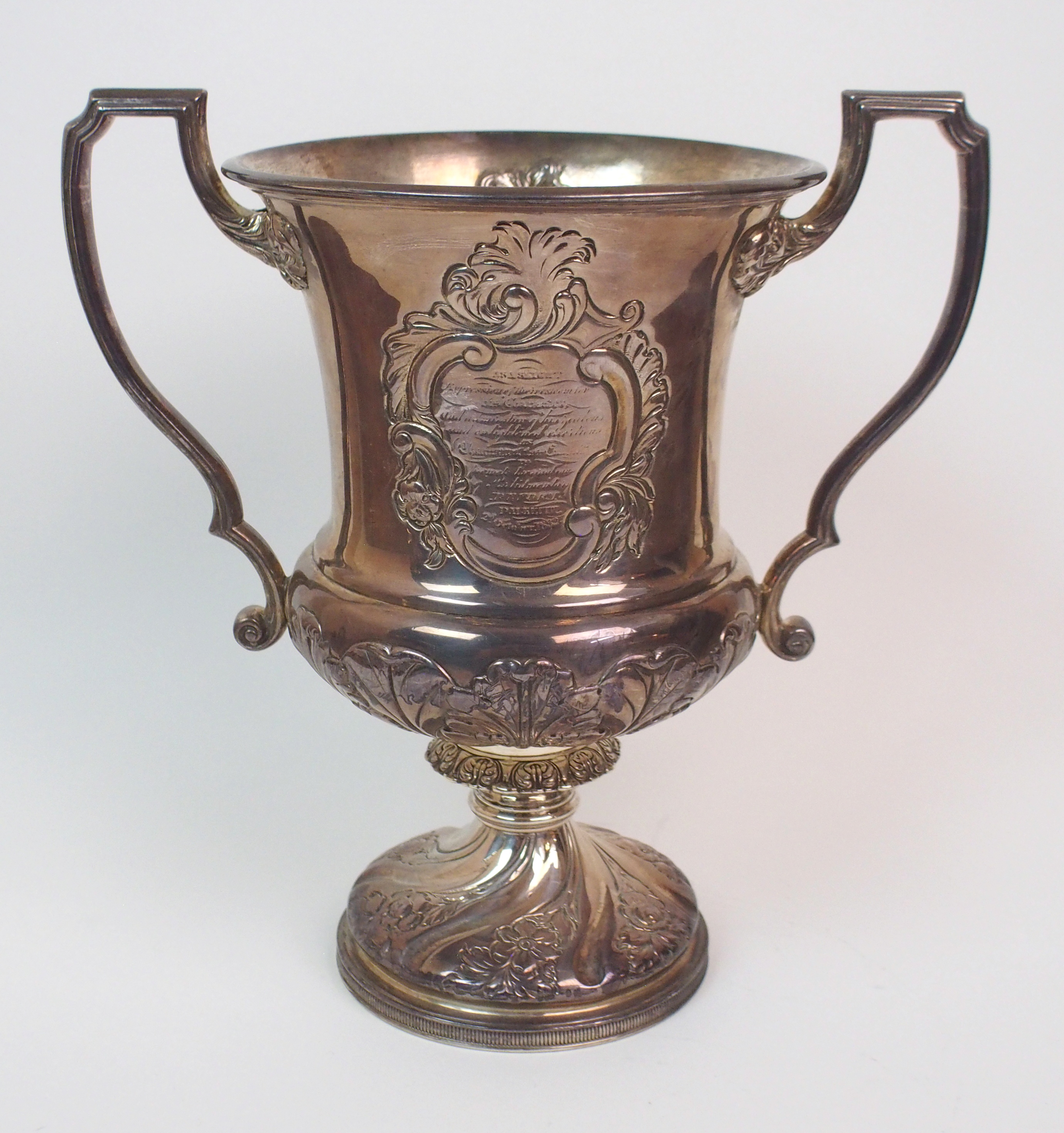 A LATE GEORGE III SILVER TROPHY CUP possibly by Alexander Edmondstoun III, Edinburgh 1817, of - Image 6 of 10