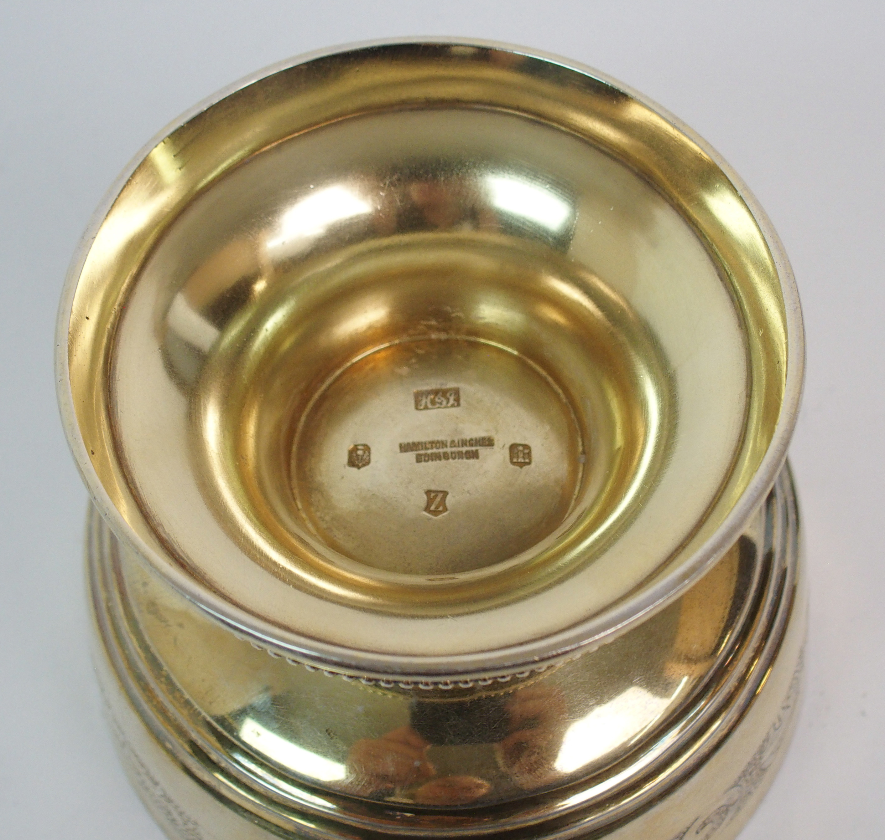 A SILVER GILT CHALICE by Hamilton and Inches, Edinburgh 1930, of circular form with "Sol Deo Honor - Image 7 of 9