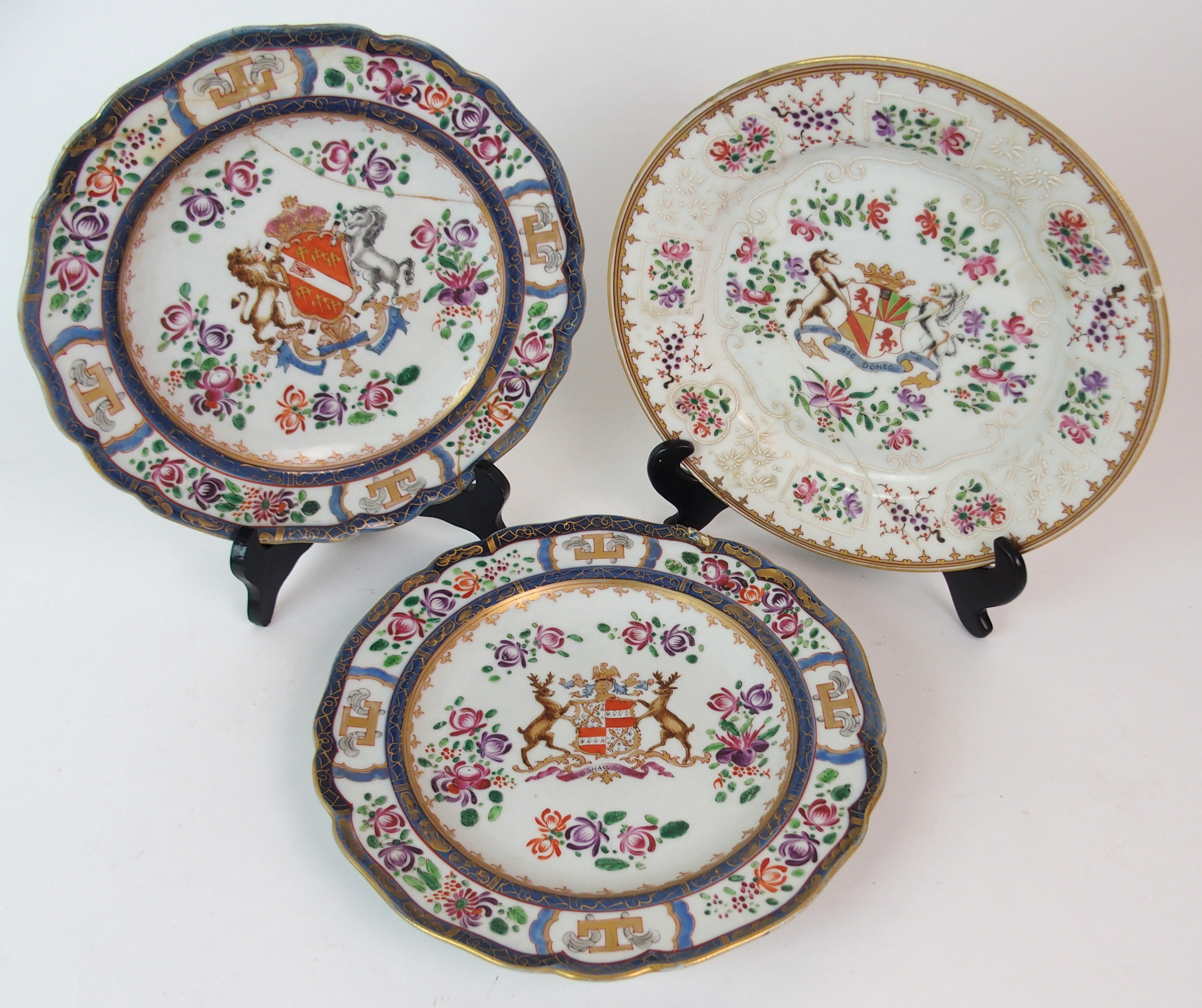 THREE CHINESE EXPORT ARMORIAL PLATES each showing a coat of arms for Howard, Crawford and Egerton, a - Image 2 of 10
