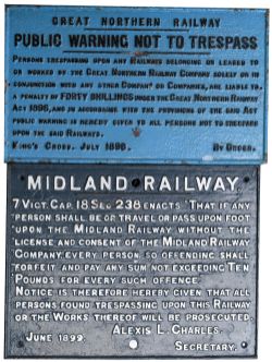 A pair of railway cast iron Trespass signs to include; Great Northern Railway example measuring 28in