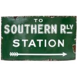 SR enamel sign TO SOUTHERN RAILWAY STATION with right facing arrow, ex Margate. In very good