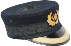 GWR Station Masters pillbox hat, in excellent condition, with label inside J. Compton Sons & Webb