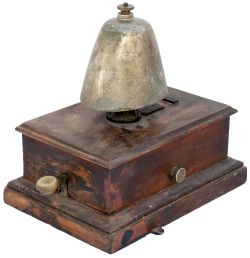 GWR mahogany cased Block Bell with cowbell and front tapper. In excellent ex box condition.