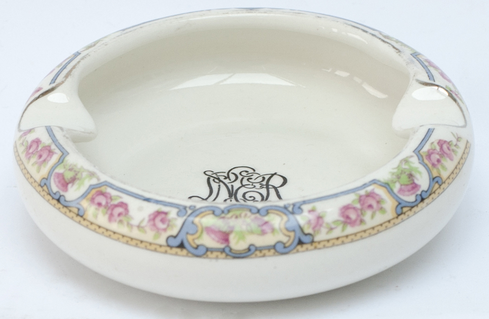 LNER Kesick (Scottish pattern) circular china ashtray marked on the top LNER in script and base