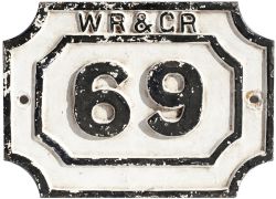 West Riding and Grimsby Railway cast iron viaduct plate WR & GR 69. In original condition measures