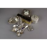 A silver mounted trinket box with chased decoration, together with a silver nut dish, Birmingham,