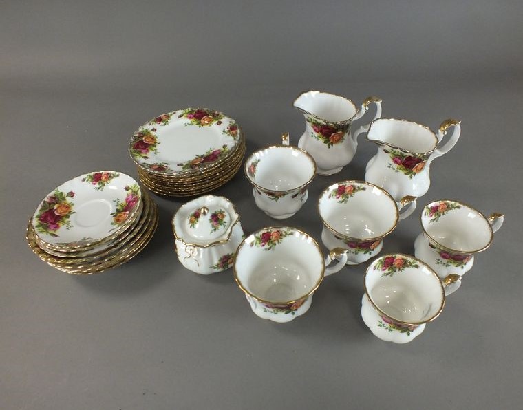 A collection of Royal Albert - Old Country Roses pattern
