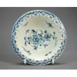 A Worcester porcelain tart or patty pan painted with Mansfield-style sprays, circa 1770,