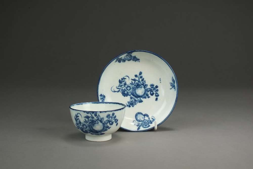 A Caughley porcelain tea bowl and saucer, circa 1775-80,