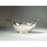 A silver bowl, Cooper Brothers & Sons Ltd, Sheffield 1932,