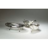 A pair of silver sauce boats, Emile Viner, Sheffield 1957,