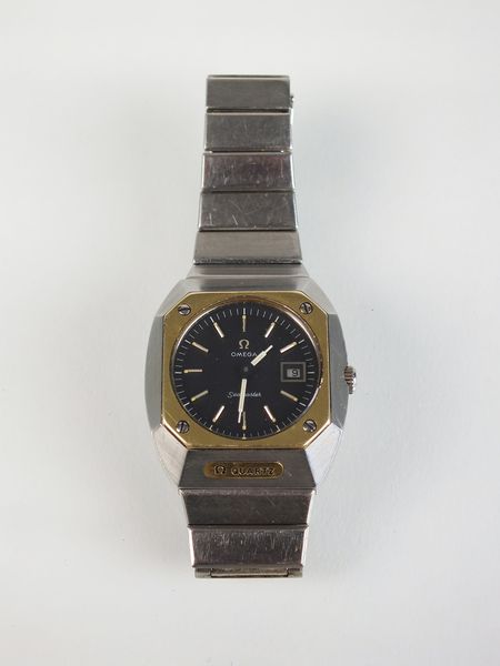 A stainless steel Omega Seamaster quartz wristwatch