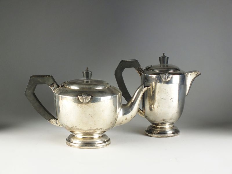 Teapot and hot water jug