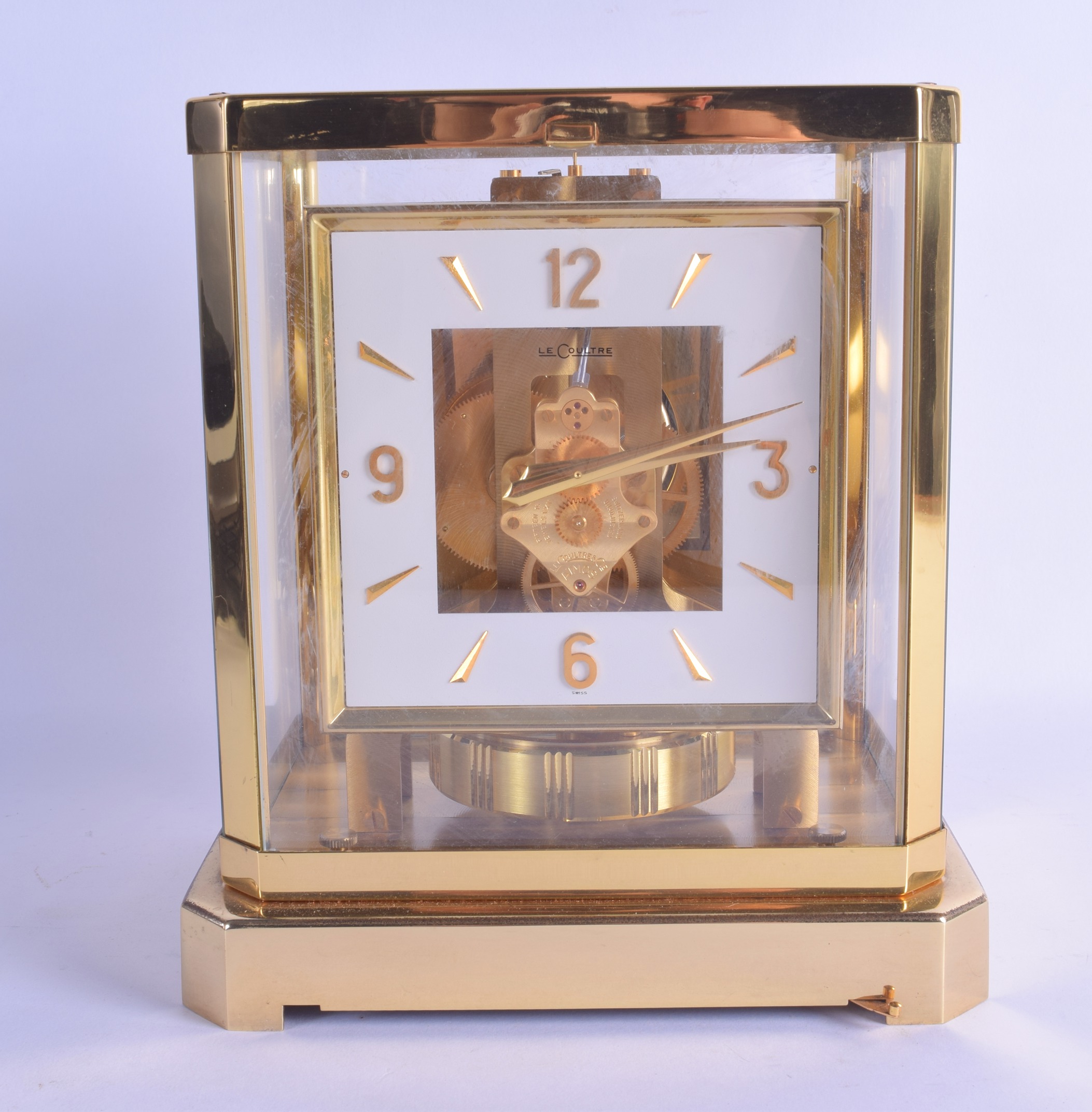 A SWISS JAEGAR LECOULTRE ATMOS CLOCK No. 232058. 20 cm x 24 cm.