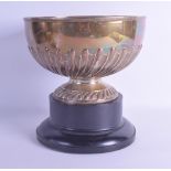 A LARGE EDWARDIAN SILVER BOWL upon a fitted pedestal. London (date letter rubbed). 22.1 oz. 22.5