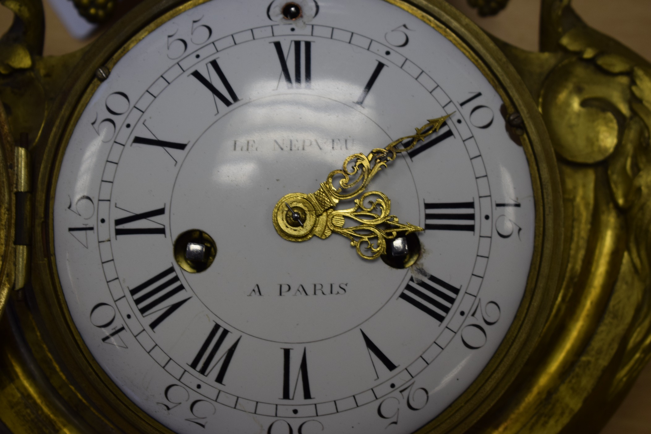 A FINE 18TH CENTURY LOUIS XVI ORMOLU CARTEL CLOCK by Nicolas-Antoine Le Nepveu, of small - Bild 5 aus 10