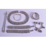 A COLLECTION OF SILVER JEWELLERY. (qty)