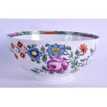 Worcester early Chinese style bowl with famille verte diaper inner border. 12 cm diameter.