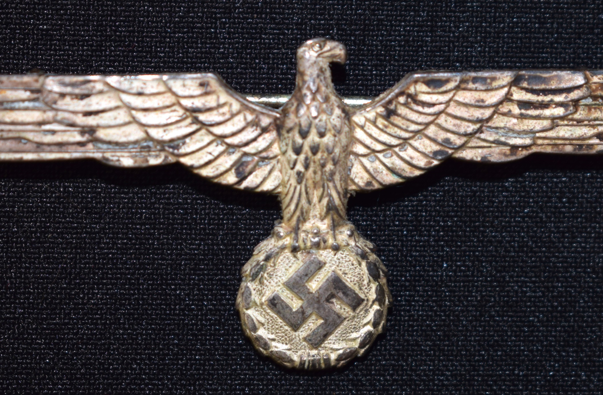 A NAZI MEDAL, together with another medal. (2) - Image 2 of 4