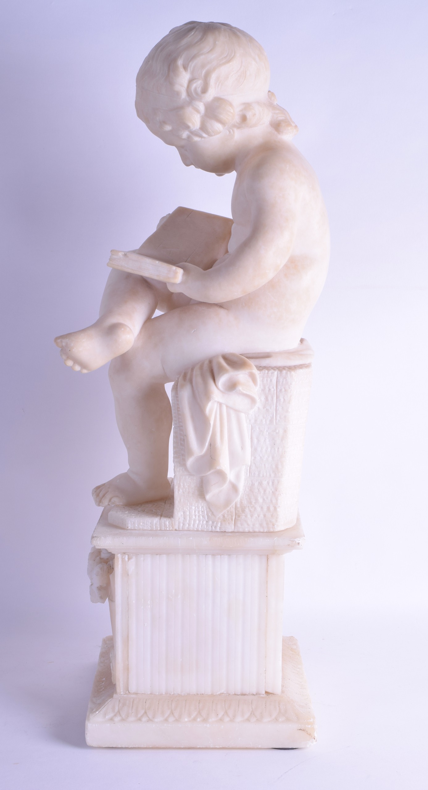 A LARGE 19TH CENTURY ITALIAN CARVED ALABASTER FIGURE OF A MALE modelled upon a square pedestal - Bild 2 aus 2