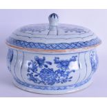 AN EARLY 18TH CENTURY CHINESE BLUE AND WHITE BOWL AND COVER Yongzheng, painted with landscapes and