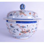 A LARGE CHINESE TUREEN AND COVER bearing Daoguang marks to base, possibly late Qing, painted with