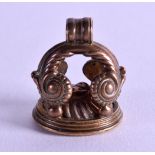 AN EARLY ROMAN CARVED INTAGLIO SEAL within a George III brass mount. 3 cm high.