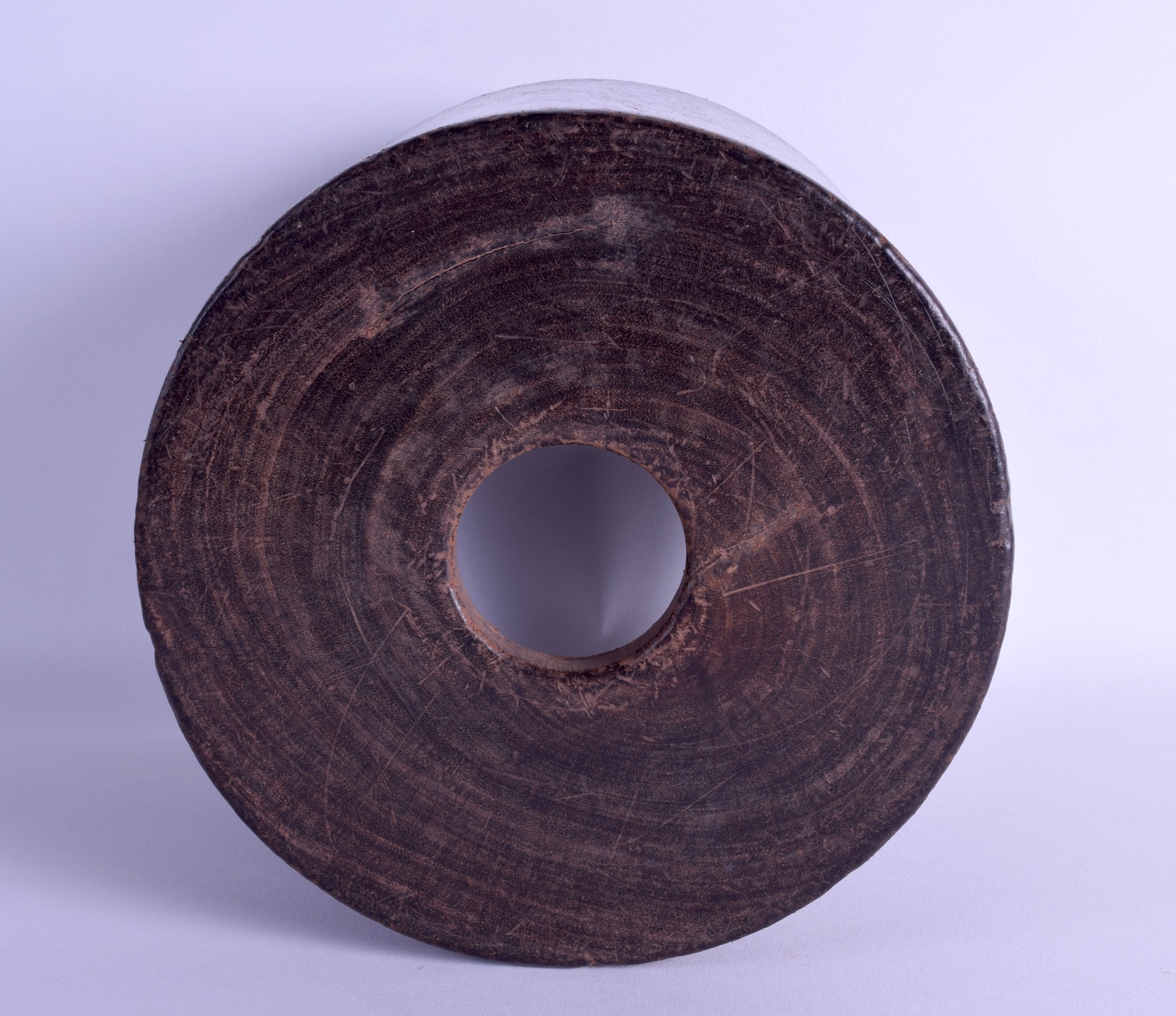 A GOOD CHINESE CARVED HARDWOOD BRUSH POT Bitong, possibly Zitan, of naturalistic form. 1379 grams. - Image 3 of 8