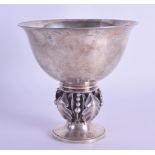 A LOVELY GEORG JENSEN SILVER GOBLET decorated with vines and fruiting pods. 11.6 oz. 12.5 cm high.