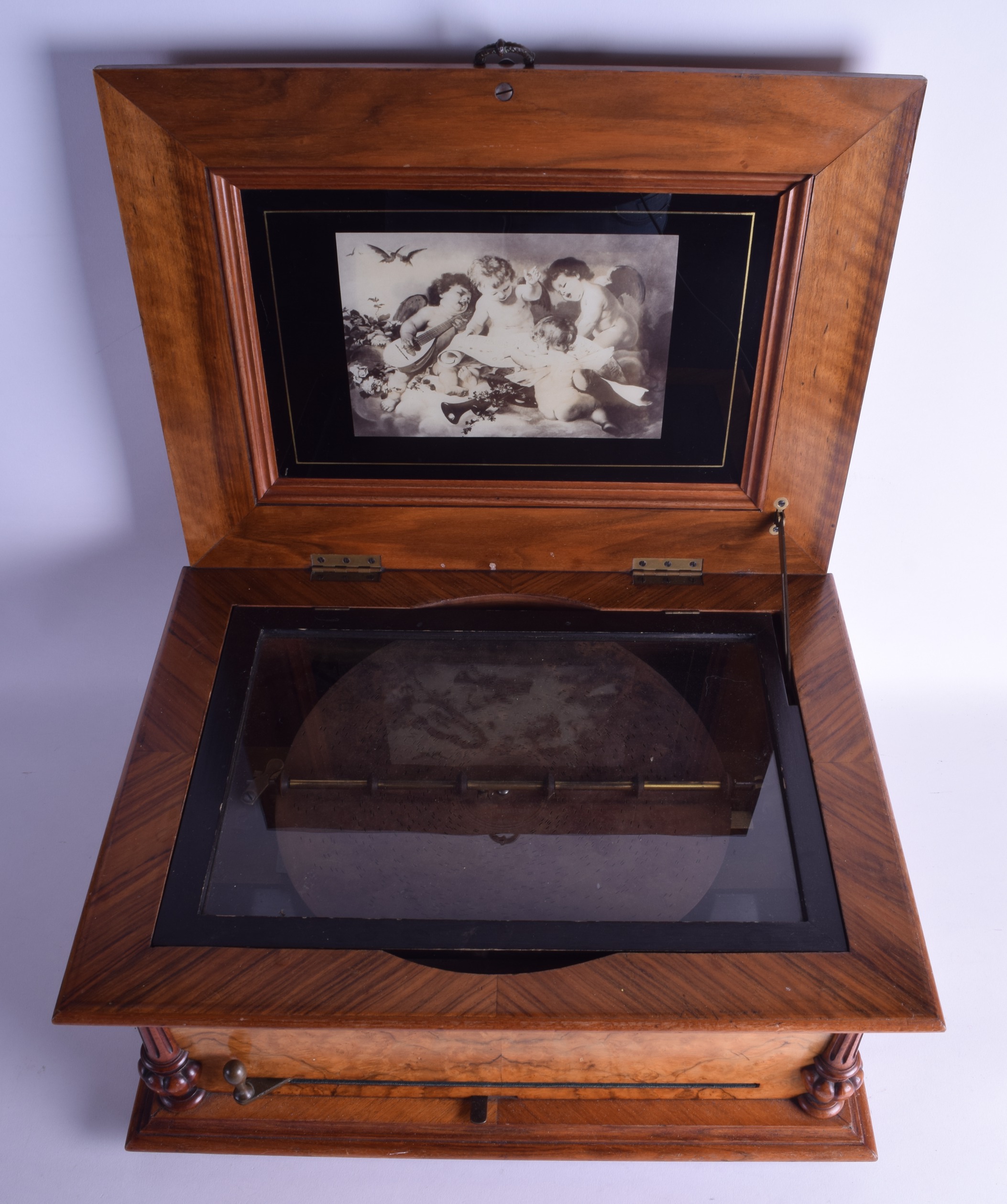 A LARGE 19TH CENTURY SWISS POLYPHON TABLE MUSICAL BOX containing numerous discs, encased within a - Bild 3 aus 8
