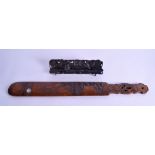 A LARGE EARLY 20TH CENTURY JAPANESE MEIJI PERIOD BAMBOO PAGE TURNER together with a small spelter