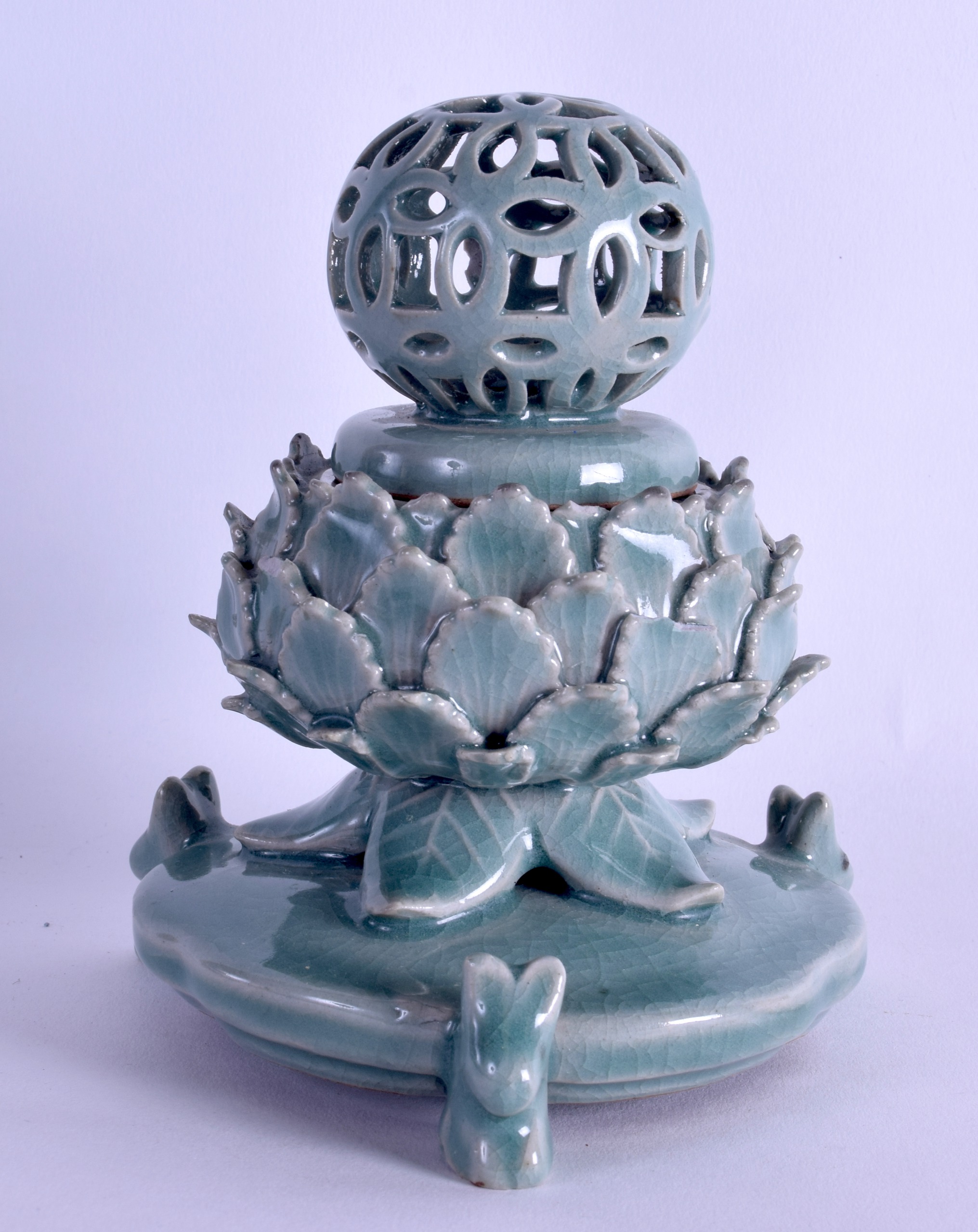 AN EARLY 20TH CENTURY JAPANESE MEIJI PERIOD INCENSE BURNER AND COVER of naturalistic form. 15 cm - Image 2 of 3