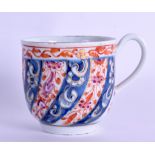 18th c. Worcester workman's mark period coffee cup painted with the Queen Charlotte pattern, this is